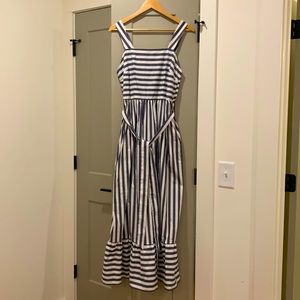 Gray/blue & white dress